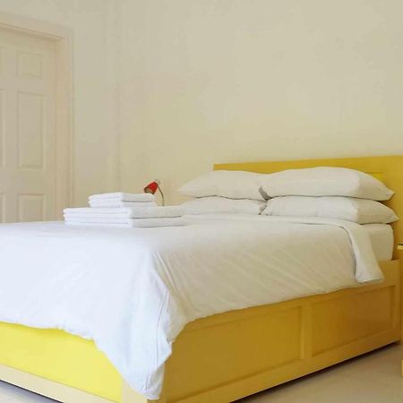 Bohol White House Bed & Breakfast Lila Экстерьер фото