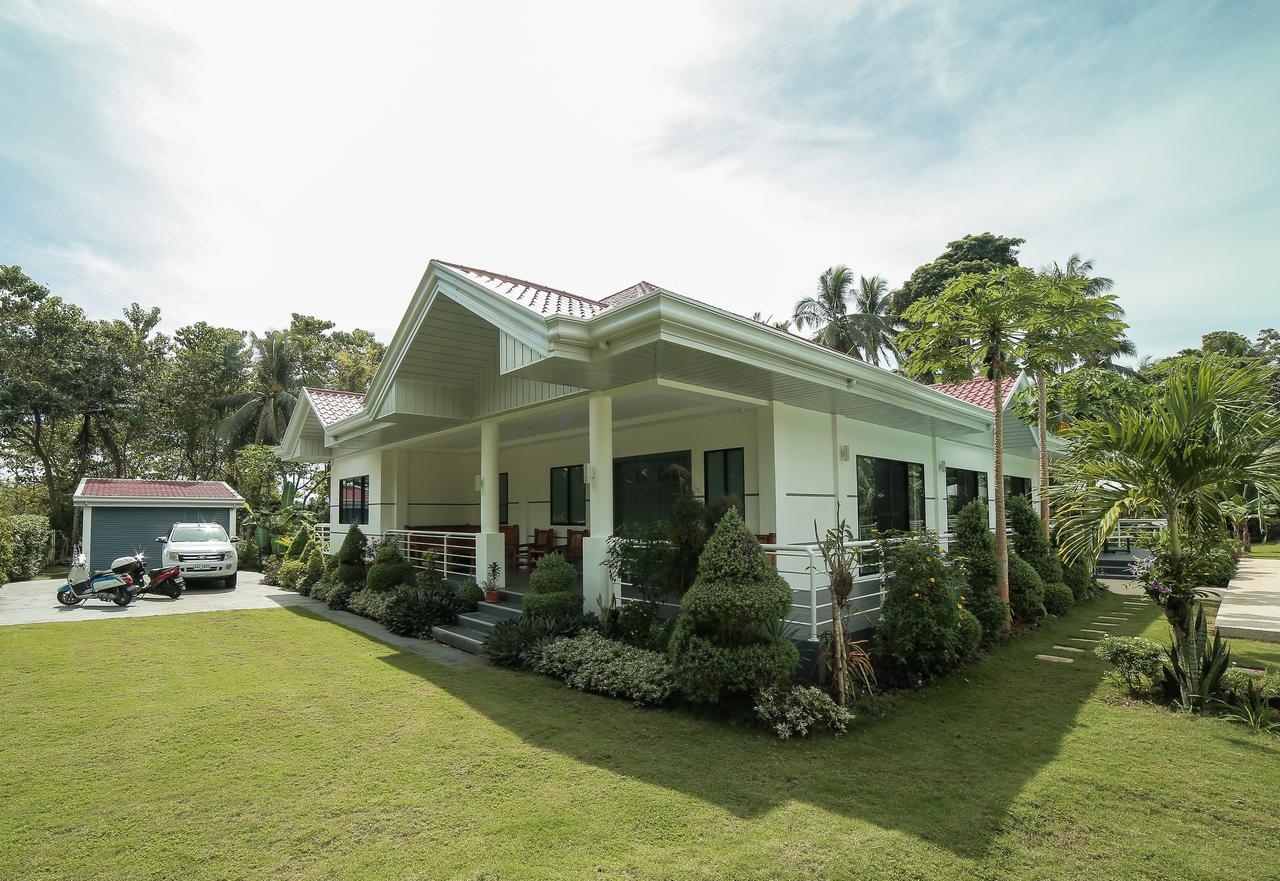 Bohol White House Bed & Breakfast Lila Экстерьер фото